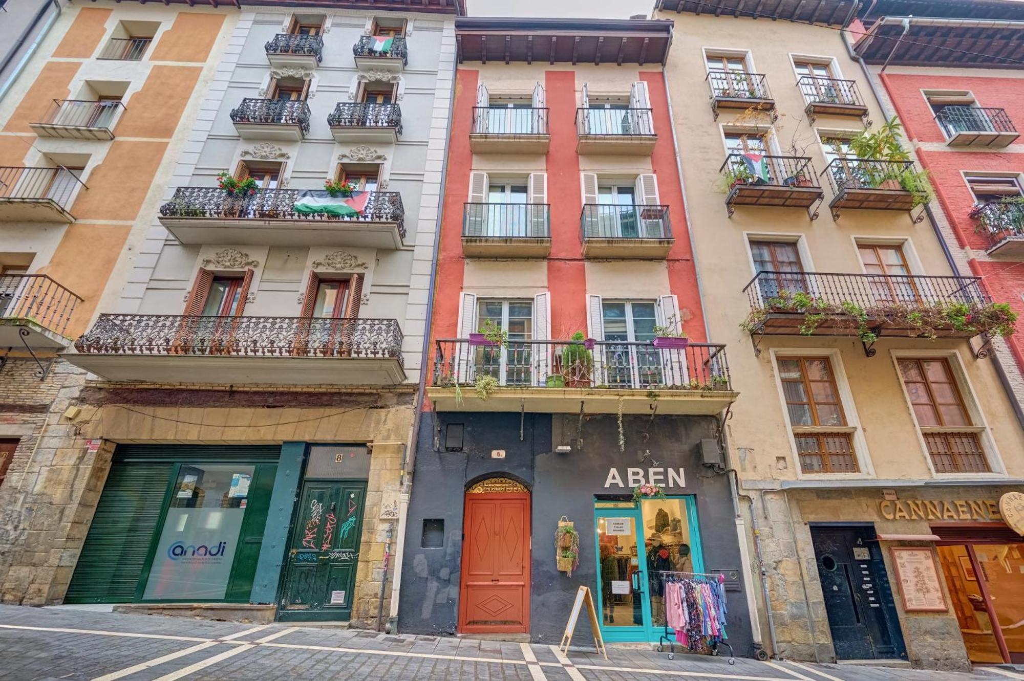 Curia 6 By Clabao Apartment Pamplona Exterior photo