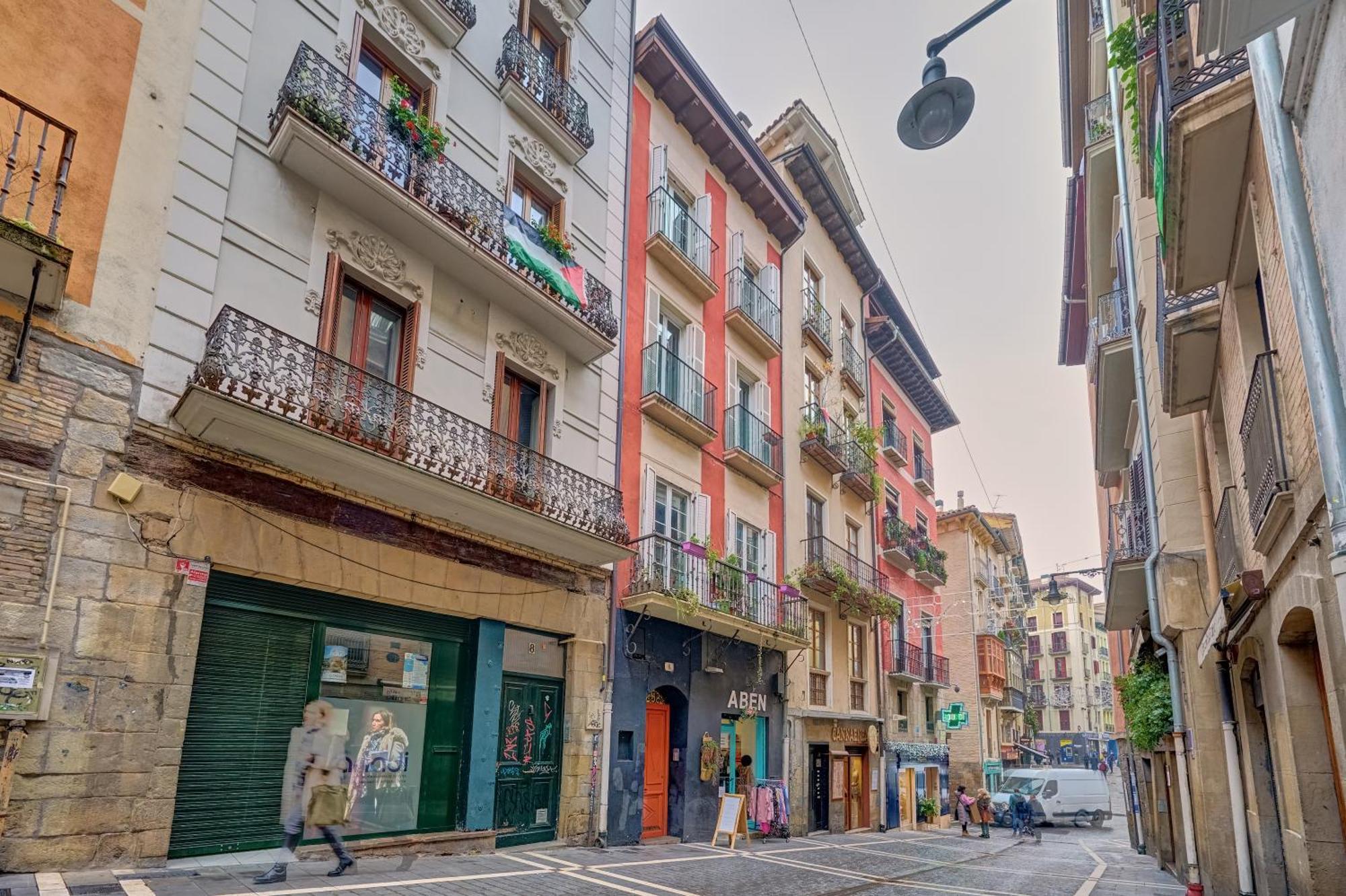 Curia 6 By Clabao Apartment Pamplona Exterior photo